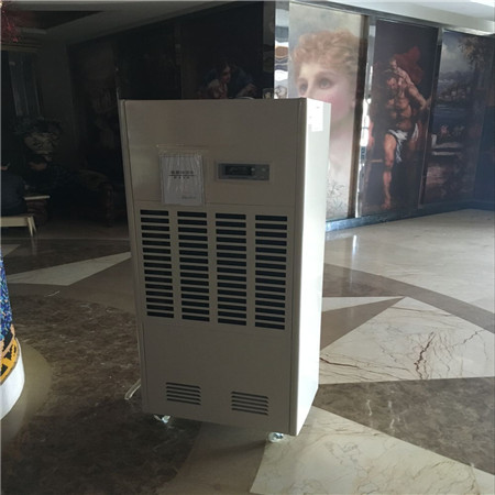 地下室很潮濕怎么辦，地下室除濕機管用